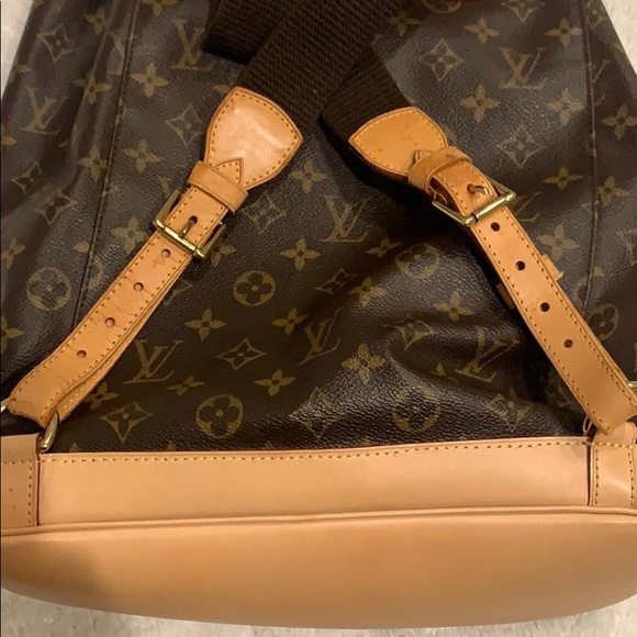 Louis Vuitton Montsouris Backpack - Picture 4 of 7